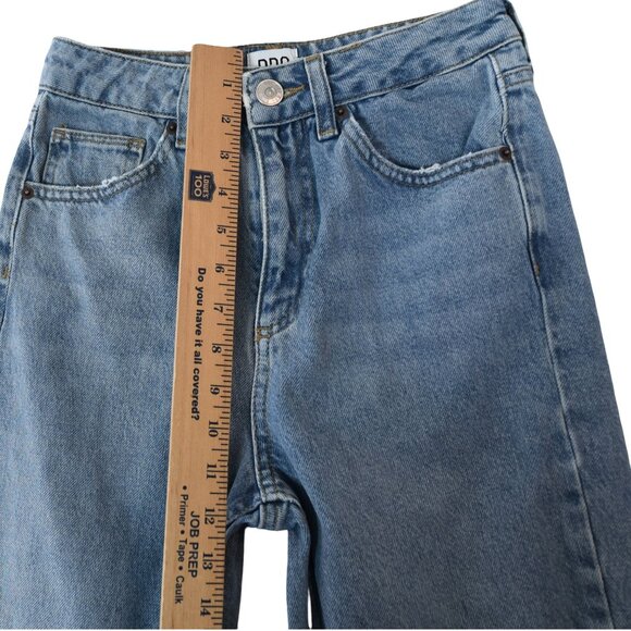 BDG Women’s Sz 25 High Rise Mom Pants in Light Blue 90s - Picture 9 of 10